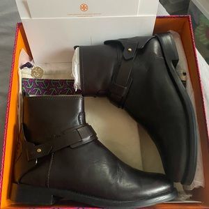 Tory Burch Derby Flat Ankle Bootie Size 6 Galleon Leather Fall Coconut Brown